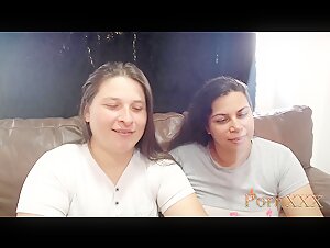 Latina-Lesbians-sister-play-porn-drives (8)